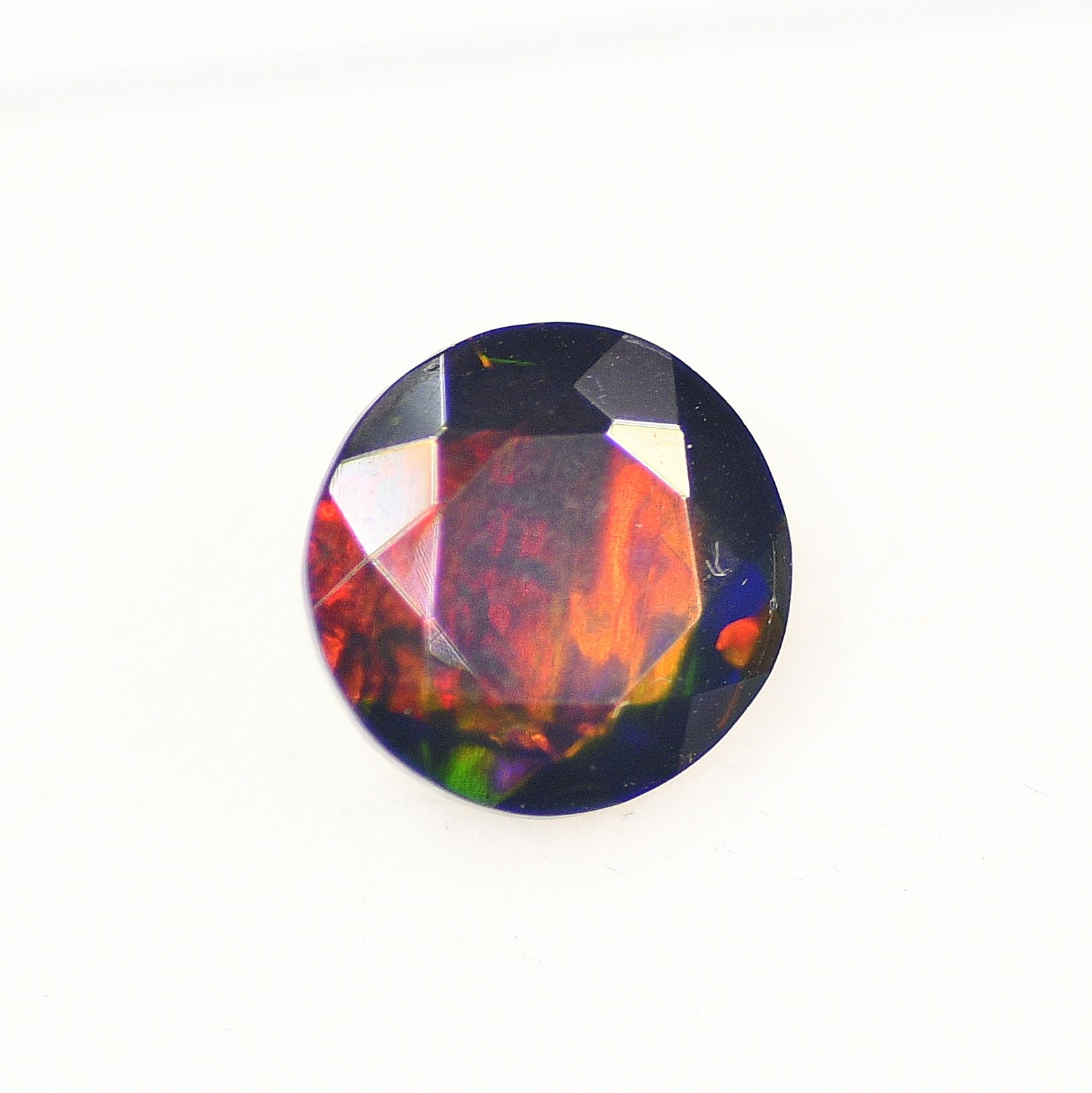 Etiopski opal czarny 9 mm na pierścionek