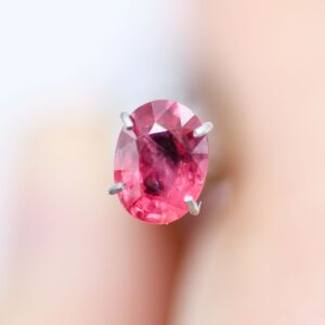 Kamień szlachetny rubin 0.90 ct na pierścionek