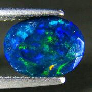 Etiopski opal czarny 9×7 mm kamień szlachetny