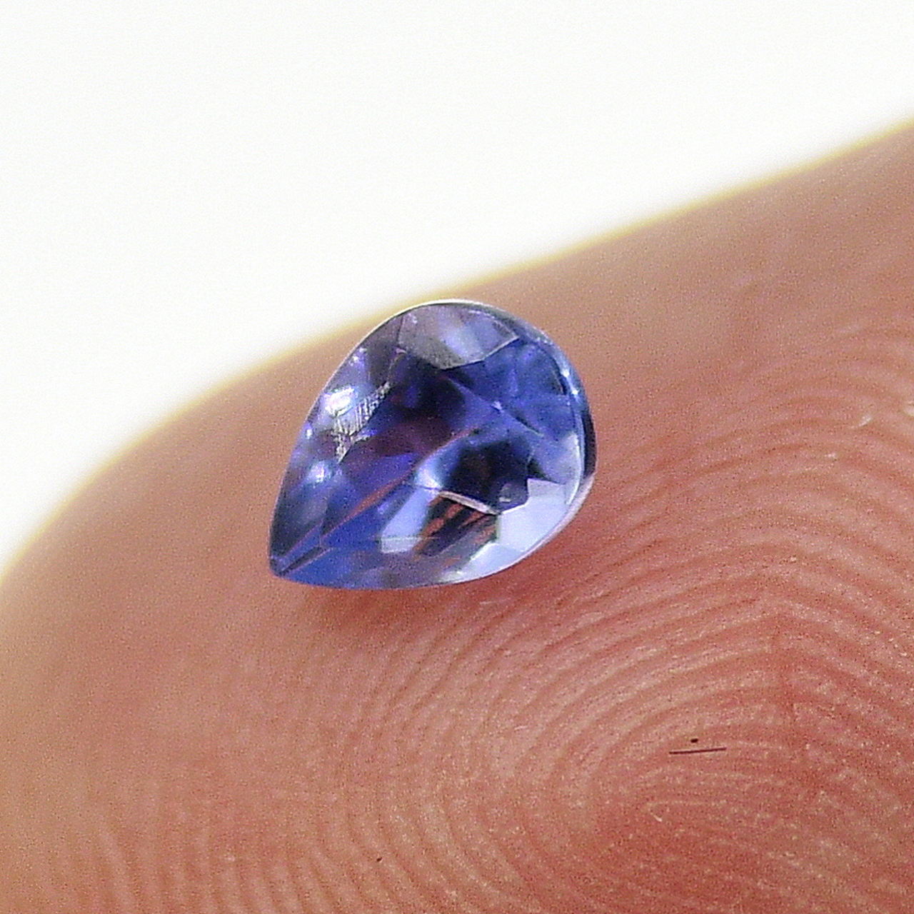 Tanzanit na pierścionek 5×4 mm