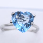 Niebieski topaz na duży pierścionek serce 4,95ct