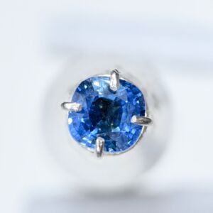 Szafir niebieski kamień szlachetny na pierścionek 4.2mm