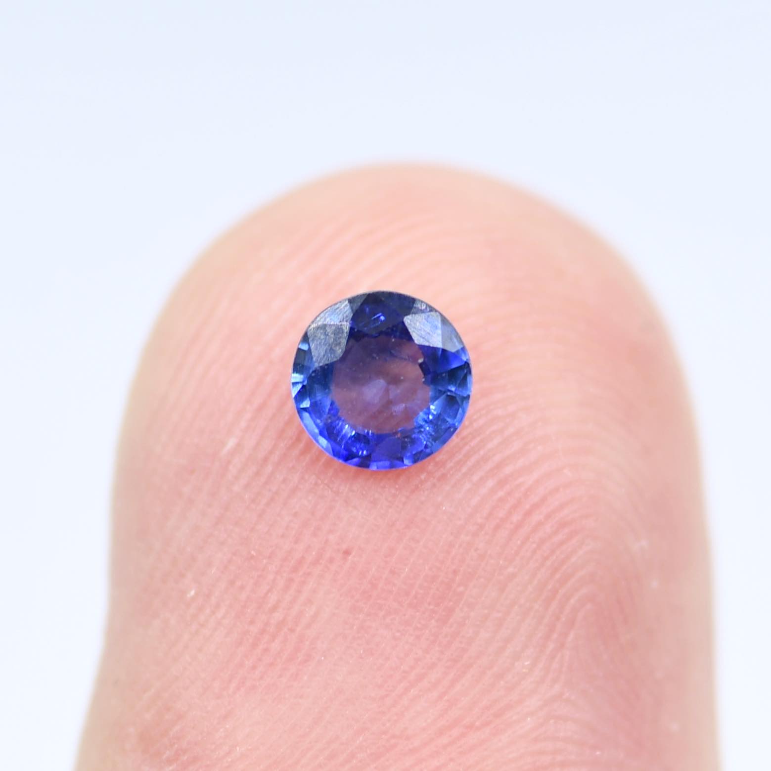 Szafir niebieski kamień szlachetny 5.2mm