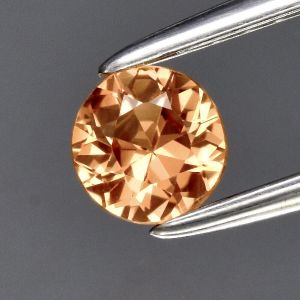 Szafir jasnopomarańczowy 2mm do wyrobu biżuterii