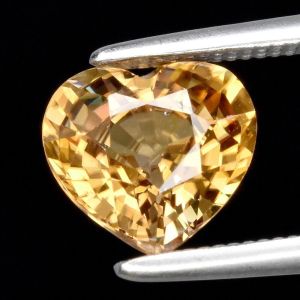 Cyrkon kamień szlachetny serce 1,8ct