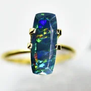 Opal czarny etiopski 2,72ct na pierścionek