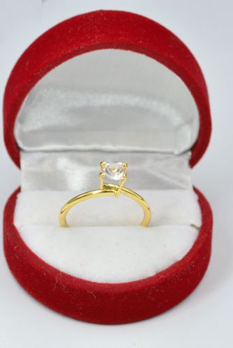 Biały beryl kamień szlachetny 0,63ct na pierścionek