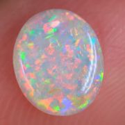 Australijski opal 0,33ct na okolicznościowy pierścionek