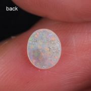 Australijski opal 0,33ct na okolicznościowy pierścionek