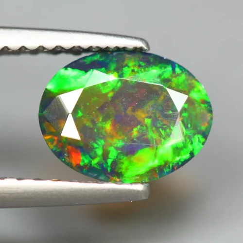 Opal czarny etiopski 0,69ct na pierścionek