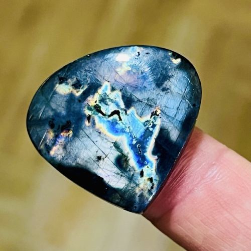 Labradoryt kaboszon kamień ozdobny na wisiorek