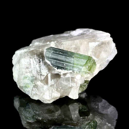Turmalin minerał okaz kolekcjonerski
