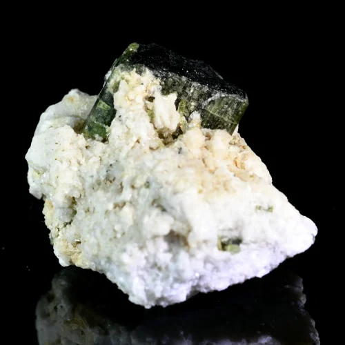 Turmalin minerał okaz kolekcjonerski