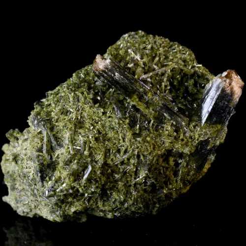 Epidot minerał okaz kolekcjonerski
