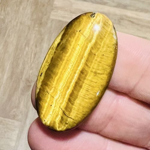 Tygrysie oko kamień ozdobny do wyrobu biżuterii