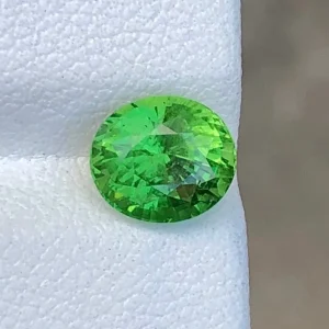 Tsavoryt kamień szlachetny na pierścionek 7,5×6,5mm