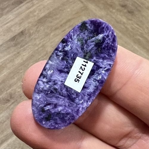 Czaroit kaboszon kamień do oprawy 42×21 mm