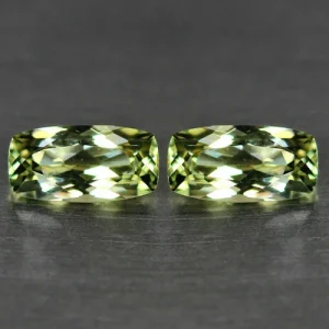 Zultanit kamień szlachetny na pierścionek 9 x 4.6 mm para