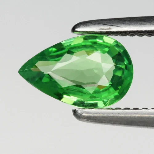 Tsavoryt kamień szlachetny na pierścionek 6,5x4mm