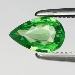 Tsavoryt kamień szlachetny na pierścionek 6,5x4mm