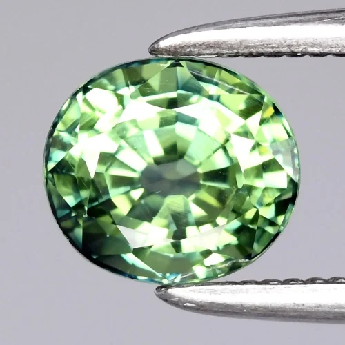Szafir zielony kamień szlachetny 5,7×5 mm