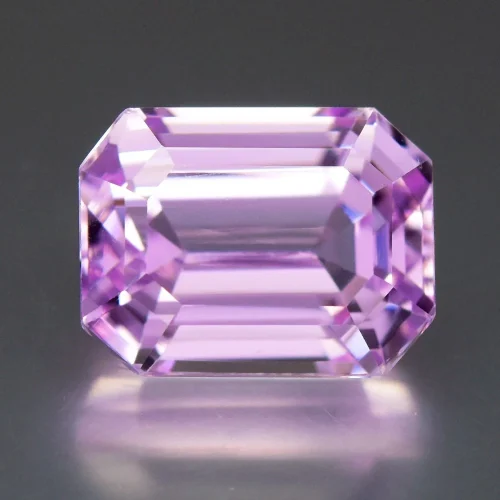 Kunzyt kamień szlachetny na pierścionek 7,36 ct