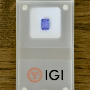 Tanzanit 9x 6,5mm z certyfikatem IGI na pierścionek